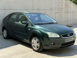 Ford Focus 2005 gasolina 145CV – coche de segunda mano en Vic