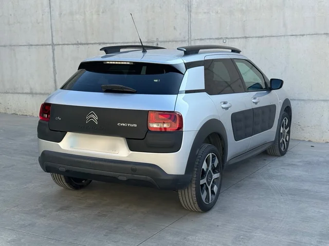 
								Citroën C4 CACTUS 2016 full									