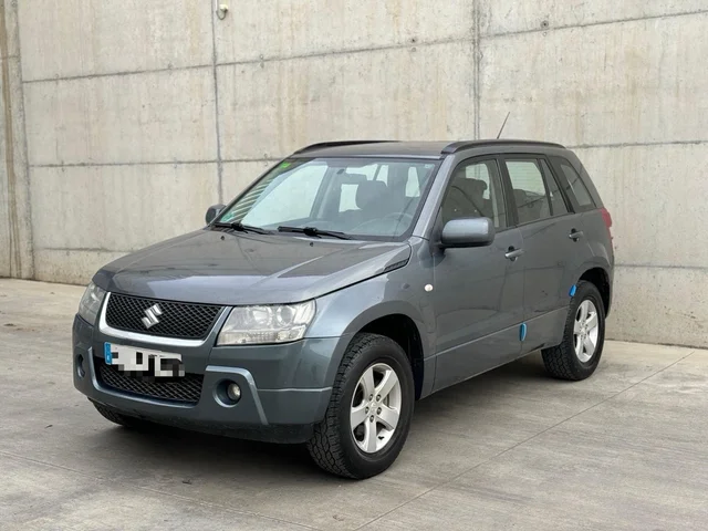 
								SUZUKI VITARA 2007/ 2.0JLX 140CV 4X4 / MEJOR PRECIO EN VIC full									