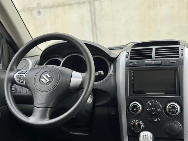 
								SUZUKI VITARA 2007/ 2.0JLX 140CV 4X4 / MEJOR PRECIO EN VIC full									