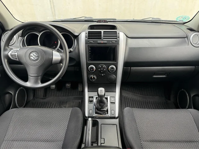 
								SUZUKI VITARA 2007/ 2.0JLX 140CV 4X4 / MEJOR PRECIO EN VIC full									