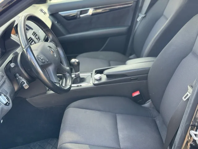 
								MERCEDES C200 2010 / FAMILIAR 5 PUERTAS / 136CV / MEJOR PRECIO EN VIC full									