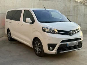 Toyota Proace 2022 diésel 145CV – 8 plazas – coche segunda mano en Vic