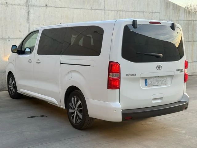 
								Toyota Proace 2022 diésel 145CV – 8 plazas – coche segunda mano en Vic full									
